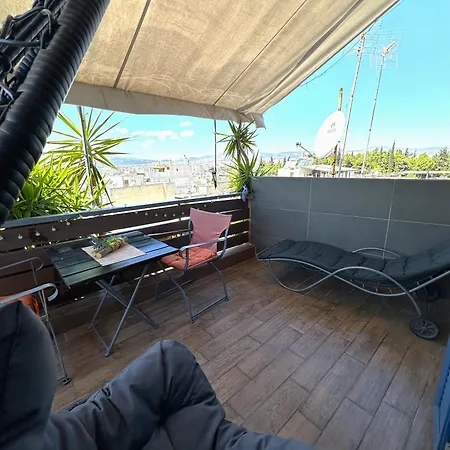 Apartment αfrodite! Roof Studio--wonderful View Athens